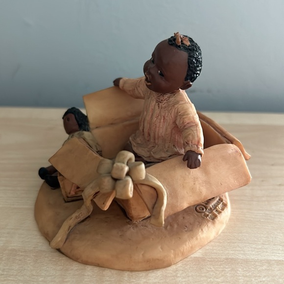 Vintage Miss Martha’s Collection Francie ‘Such a Precious Gift’ figurine - Picture 3 of 5